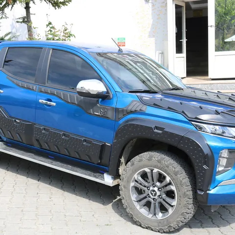 Розширювачі колісних арок V2 (2019-2026, EuroCap) для Mitsubishi L200 рр — Mitsubishi L200 2015-2024 гг. DianaParts