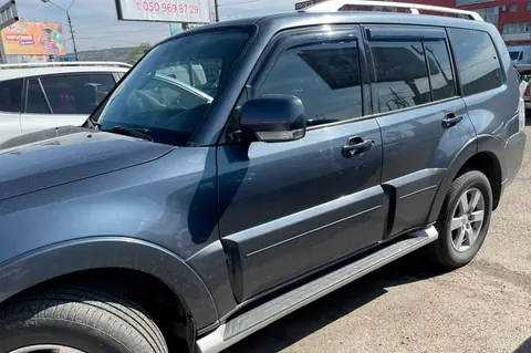 Вітровики (4 шт, HIC) для Mitsubishi Pajero Wagon III 1999-2006 рр — Mitsubishi Pajero Wagon III 1999-2006 гг. DianaParts