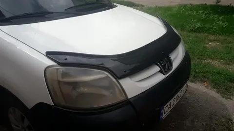 Дефлектор капота Eurocap (2003-2008) для Peugeot Partner рр — Peugeot Partner 1996-2008 гг. DianaParts