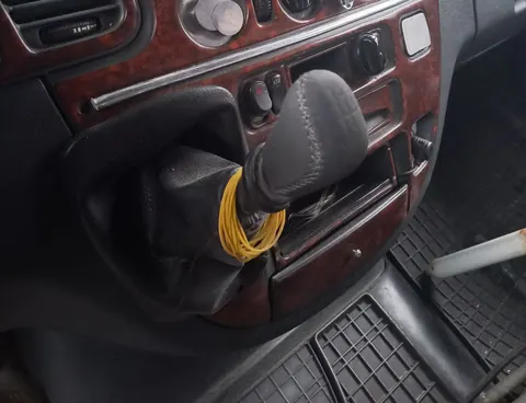 Ручка КПП (шкіра) для Mercedes Sprinter W901/902/903/904/905 1995-2006 рр — Mercedes Sprinter W901/902/903/904/905 1995–2006 гг. DianaParts