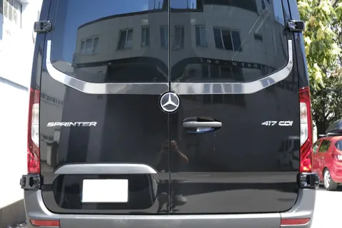 Кромка заднього скла V-2 Carmos (2 шт, нерж) для Mercedes Sprinter W907/W910 2018- рр — Mercedes Sprinter W907/W910 2018- гг. DianaParts