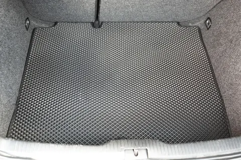 Килимок багажника (HB, EVA, чорний) для Volkswagen Golf 4 1997-2006 рр — Volkswagen Golf 4 1997-2006 гг. DianaParts