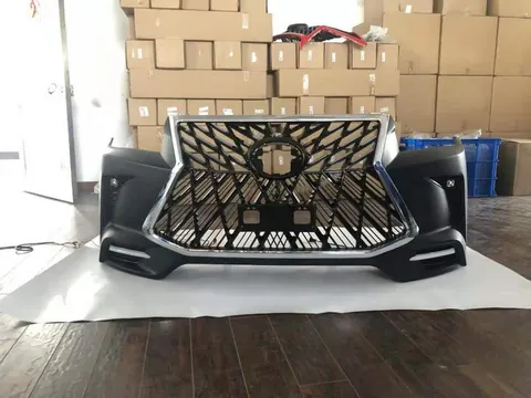 Передній бампер Lexus-design V1 (для 2015-2020) для Toyota Hilux 2015- рр — Toyota Hilux 2015- гг. DianaParts