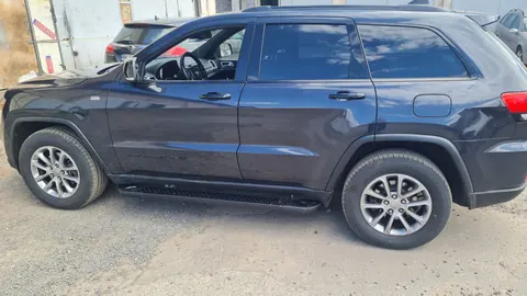 Бокові пороги Allmond Black (2 шт., алюміній) для Jeep Grand Cherokee WK2 2010-2021 рр — Jeep Grand Cherokee WK2 2010-2021 гг. DianaParts