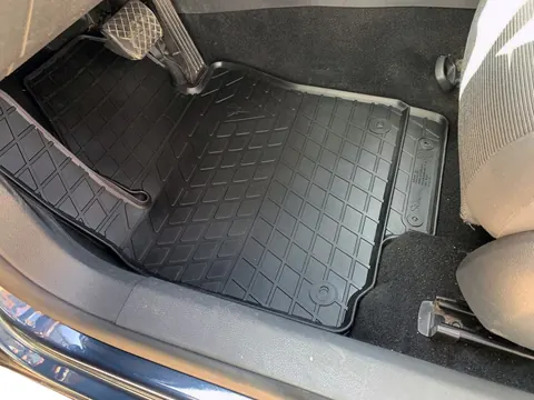 Гумові килимки (4 шт, Stingray Premium) для Volkswagen Golf 5 2003-2009 рр — Volkswagen Golf 5 2003-2009 гг. DianaParts