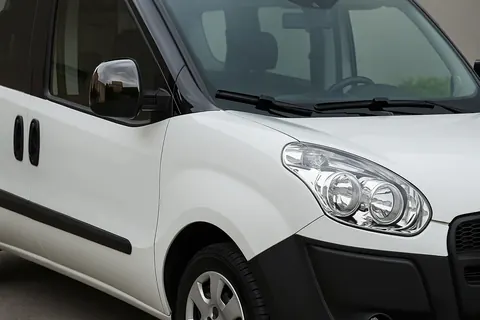 Накладки на дзеркала Чорний хром (2 шт., пласт) для Fiat Doblo II 2010-2022 рр — Fiat Doblo II 2010-2022 гг. DianaParts