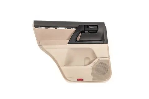 Обшивка дверей без дерев’яної вставки (1 шт) для Toyota Land Cruiser 200 2007-2021 рр — Toyota Land Cruiser 200 2007-2021 гг. DianaParts