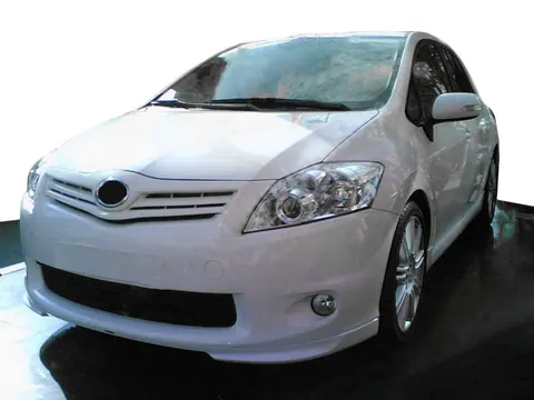 Накладка на передній бампер (під фарбування) для Toyota Auris 2007-2012 рр — Toyota Auris 2007-2012 гг. DianaParts