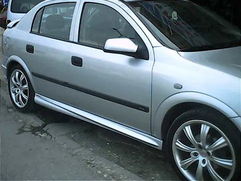Бічні пороги Sedan (під фарбування) для Opel Astra G classic 1998-2012 рр — Opel Astra G classic 1998-2012 гг. DianaParts