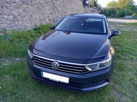 Дефлектор капота (EuroCap) для Volkswagen Passat B8 2015-2023 рр — Volkswagen Passat B8 2015-2023 гг. DianaParts