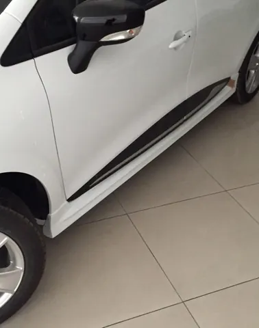 Бокові пороги (під фарбування) для Renault Clio IV 2012-2019 рр — Renault Clio IV 2012-2019 гг. DianaParts