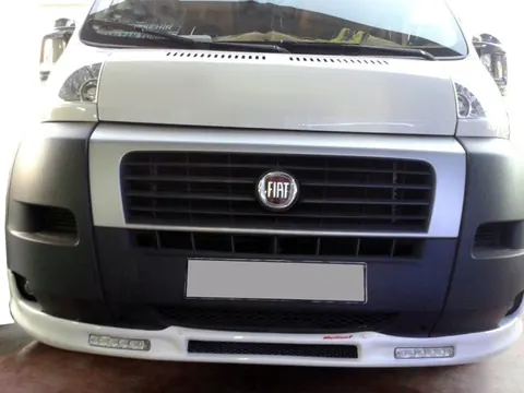 Передня накладка 2006-2013 (вузька з LED, під фарбування) для Peugeot Boxer рр — Peugeot Boxer 2006-2025 гг. DianaParts