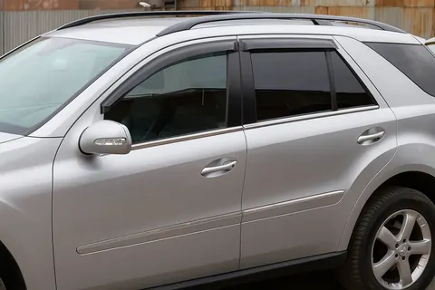 Вітровики (4 шт, HIC) для Mercedes ML W164 2005-2011 рр — Mercedes ML W164 2005-2011 гг. DianaParts