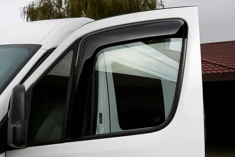 Вітровики клеючі (2 шт, HIC) для Mercedes Sprinter W906 2006-2018 рр — Mercedes Sprinter W906 2006–2018 гг. DianaParts