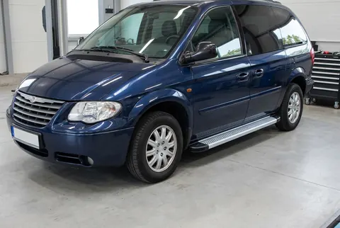 Бокові пороги Maya V2 (2 шт., алюміній) для Chrysler Voyager 2001-2007 рр — Chrysler Voyager 2001-2007 гг. DianaParts
