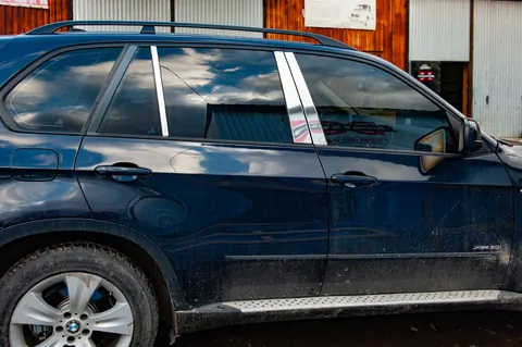 Молдинги стійок дверних (нерж.) для BMW X5 E70 2007-2013 рр — BMW X5 E70 2007-2013 гг. DianaParts