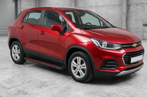 Бокові пороги Maya Red (2 шт., алюміній) для Chevrolet Trax 2012-2023 рр — Chevrolet Trax 2012-2023 гг. DianaParts