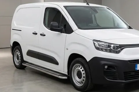 Бокові пороги Maydos V2 (2 шт., алюміній -2026 нерж) Коротка база для Fiat Doblo III 2023- рр — Fiat Doblo III 2023- гг. DianaParts