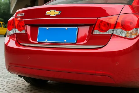 Накладка на кромка багажника (нерж.) Sedan, OmsaLine - Італійська нержавейка для Chevrolet Cruze 2009-2015 рр — Chevrolet Cruze 2009–2015 гг. DianaParts