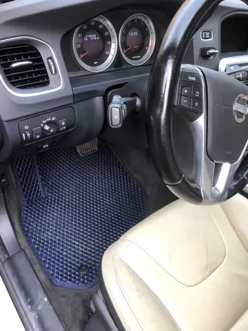 Килимки EVA (чорні) для Volvo V60 2011-2018 рр — Volvo V60 2011-2018 гг. DianaParts