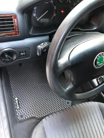 Килимки EVA (чорні) для Skoda Octavia I Tour A4 1996-2010 рр — Skoda Octavia I Tour A4 1996-2010 гг. DianaParts