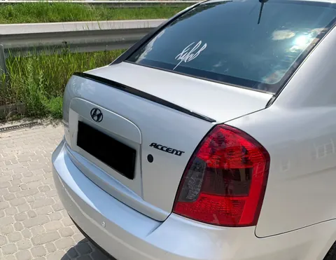 Спойлер LIP (Sunplex, чорний) (115,8см * 6,3см) для Hyundai Accent 2006-2010 рр — Hyundai Accent 2006-2010 гг. DianaParts