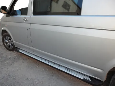 Бокові пороги X5-тип (2 шт., алюм) Коротка база для Volkswagen T5 2010-2015 рр — Volkswagen T5 2010-2015 гг. DianaParts