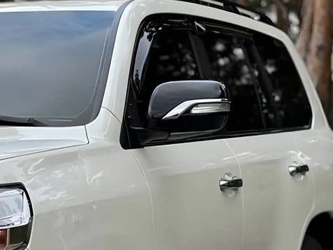 Кришки дзеркал (з повторювачем, стиль 2016) Білий колір для Toyota Land Cruiser 200 2007-2021 рр — Toyota Land Cruiser 200 2007-2021 гг. DianaParts