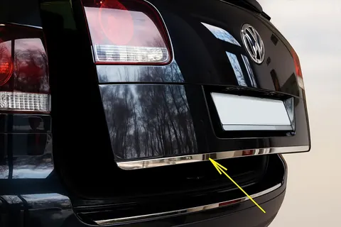 Кромка кришки багажника OmsaLine - Італійська нержавійка для Volkswagen Touareg 2002-2010 рр — Volkswagen Touareg 2002–2010 гг. DianaParts