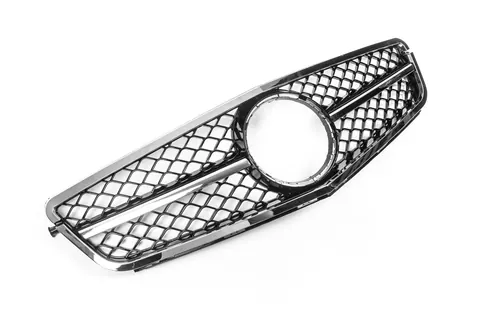 Передня решітка AMG Silver для Mercedes C-class W204 2007-2015 рр — Mercedes C-class W204 2007-2015 гг. DianaParts