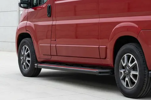 Бокові пороги Maya Red (2 шт., алюміній) Довга база для Fiat Ducato 2006-2025 рр — Fiat Ducato 2006-2025 гг. DianaParts