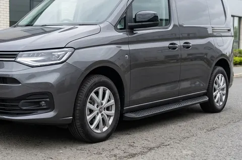 Бокові пороги Tayga Black (2 шт., алюміній) Довга база для Fiat Doblo III 2023- рр — Fiat Doblo III 2023- гг. DianaParts
