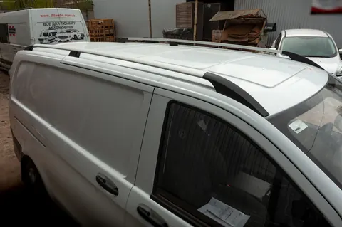 Рейлінги ELITE Хром (пласт. ніжка) Коротка база (Short, Compact) для Mercedes Vito/V-class W447 2014- рр — Mercedes Vito/V-class W447 2014- гг. DianaParts
