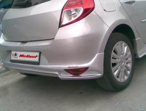 Накладка на задній бампер V2 (під фарбування) для Renault Clio III 2005-2012 рр — Renault Clio III 2005-2012 гг. DianaParts