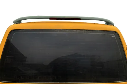Спойлер на дах з стоп-сигналом ісіклі (під фарбування) для Volkswagen T4 Caravelle/Multivan 1990-2003 рр — Volkswagen T4 Caravelle/Multivan 1990–2003 гг. DianaParts