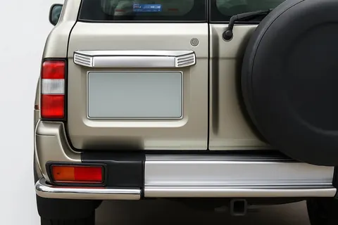Задня планка (пласт.) для Nissan Patrol Y61 1997-2011 рр — Nissan Patrol Y61 1997-2011 гг. DianaParts