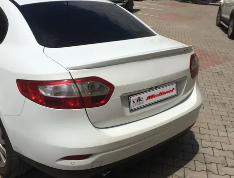 Спойлер (під фарбування) для Renault Fluence 2009-2016 рр — Renault Fluence 2009-2016 гг. DianaParts