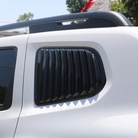 Накладки на задні вікна EuroCap (2 шт, ABS) для Renault Duster 2018-2024 рр — Renault Duster 2018-2024 гг. DianaParts