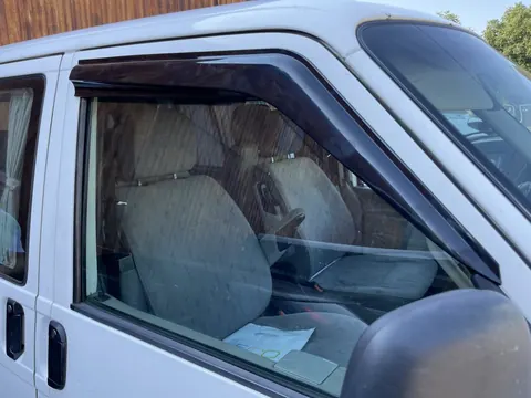 Вітровики (2 шт., Sunplex Sport) для Volkswagen T4 Caravelle/Multivan 1990-2003 рр — Volkswagen T4 Caravelle/Multivan 1990–2003 гг. DianaParts