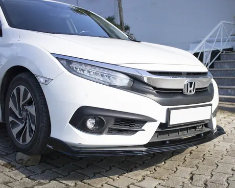 Накладка на передній бампер ЛИП V1 (чорна) для Honda Civic Sedan X 2016-2021 рр — Honda Civic Sedan X 2016-2021 гг. DianaParts