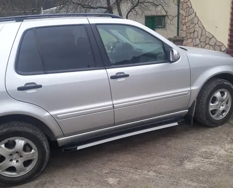 Бокові пороги Maya V1 (2 шт., алюміній) для Mercedes ML W163 1997-2005 рр — Mercedes ML W163 1997-2005 гг. DianaParts