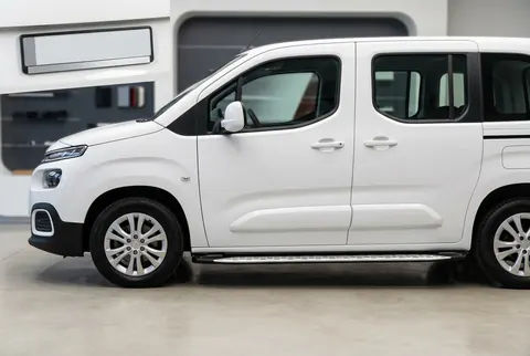 Бокові пороги Shining V1 (2 шт., алюміній) Довга база для Citroen Berlingo/Multispace 2018- рр — Citroen Berlingo/Multispace 2018- гг. DianaParts