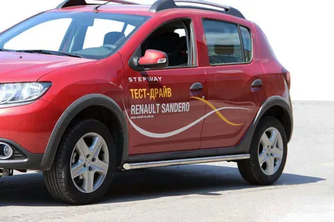 Бічні труби BB001 (2 шт., нерж) 60 мм для Renault Sandero 2013-2022 рр — Renault Sandero 2013-2022 гг. DianaParts