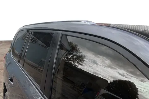 Сірі рейлінги 2008-2015рр. (Lexus-дизайн 2018, 2 шт) для Toyota Land Cruiser 200 рр — Toyota Land Cruiser 200 2007-2021 гг. DianaParts