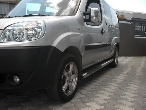 Бічні труби BB002 (2 шт., нерж.) 70 мм, стандартна база для Fiat Doblo I 2005-2010 рр — Fiat Doblo I 2005-2010 гг. DianaParts