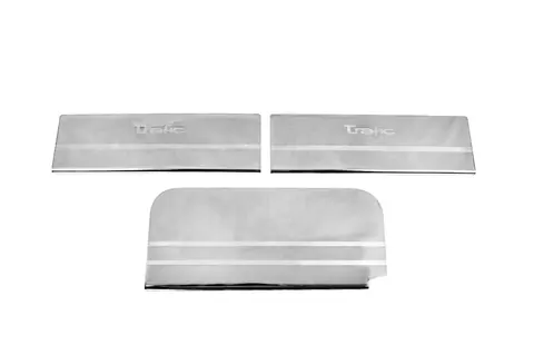 Накладки на пороги Carmos V2 (3 шт, нерж.) для Renault Trafic 2001-2015 рр — Renault Trafic 2001–2015 гг. DianaParts