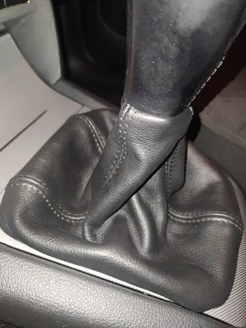 Шкіряний чохол КПП для Skoda Octavia II A5 2006-2010 рр — Skoda Octavia II A5 2006-2010 гг. DianaParts