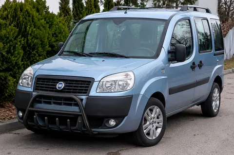 Кенгурятник WT004 Black (чорний) для Fiat Doblo I 2005-2010 рр — Fiat Doblo I 2005-2010 гг. DianaParts