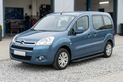 Бокові пороги Bosphorus Black (2 шт., Алюміній) для Citroen Berlingo 2008-2018 рр — Citroen Berlingo 2008-2018 гг. DianaParts