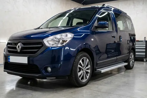 Бокові пороги Maya V2 (2 шт., алюміній) для Renault Dokker 2013-2022 рр — Renault Dokker 2013-2022 гг. DianaParts